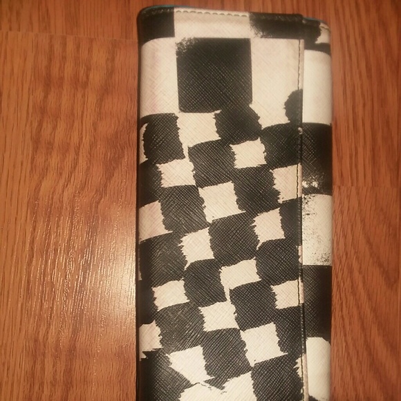 L.A.M.B. Wallet - Picture 2 of 4